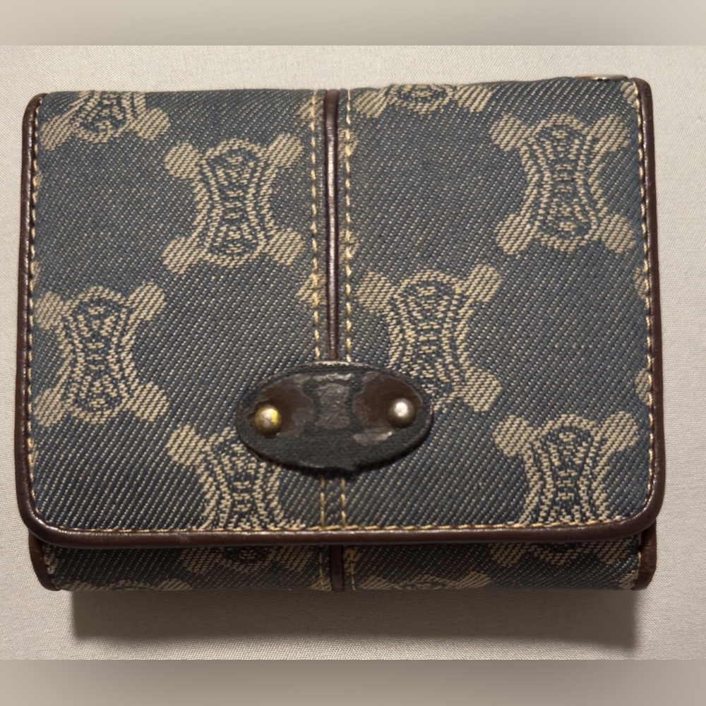CELINE MACADAM DENIM AND
LEATHER BIFOLD WALLET
